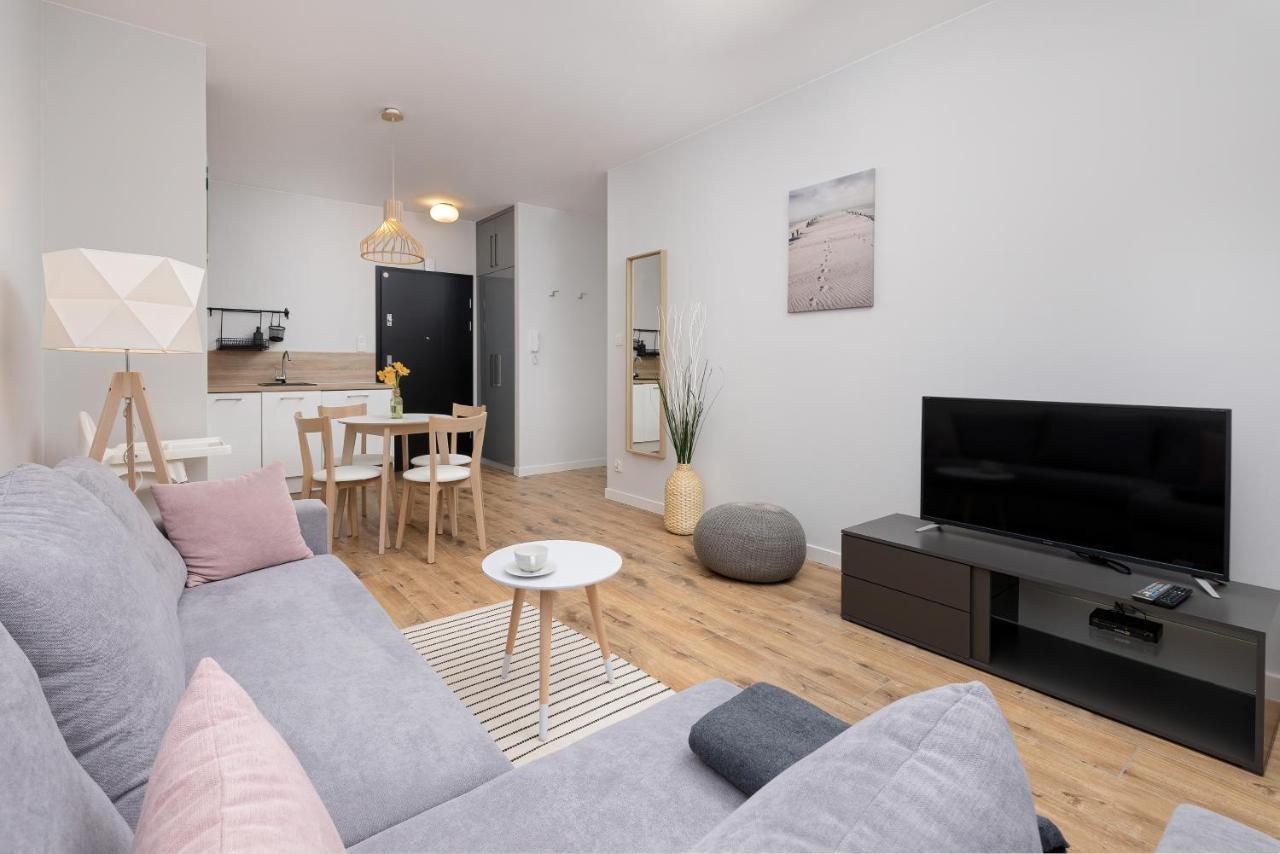 Podczele Seashore Spa & Jacuzzi Apartments With Parking By Noclegi Renters โควอบเซก ภายนอก รูปภาพ